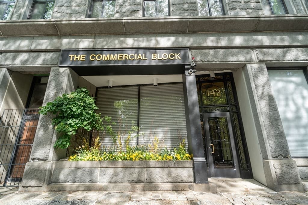 Condominium at 142 Commercial St # 304, Boston MA 02109, photo 24 of 26