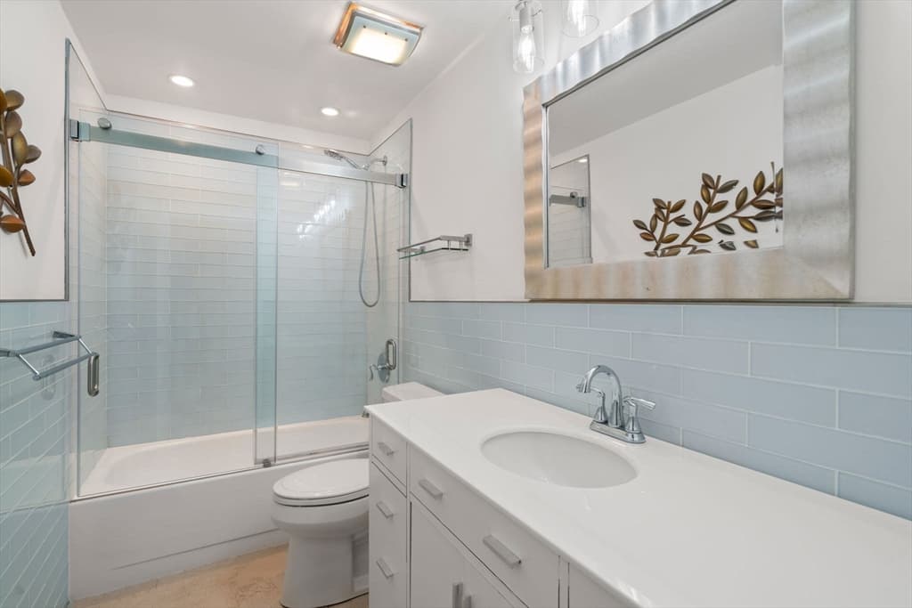 Condominium at 142 Commercial St # 304, Boston MA 02109, photo 15 of 26