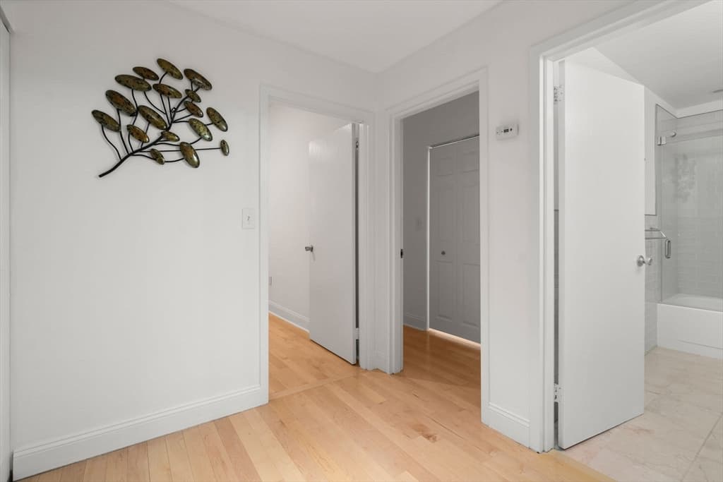Condominium at 142 Commercial St # 304, Boston MA 02109, photo 11 of 26