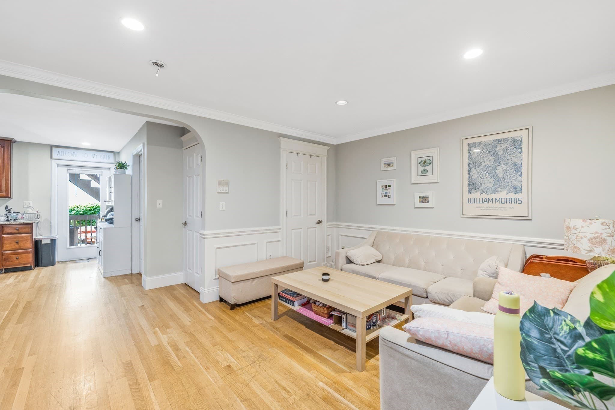 Condominium at 129 M St # 1, Boston MA 02127, Boston, photo 3 of 11