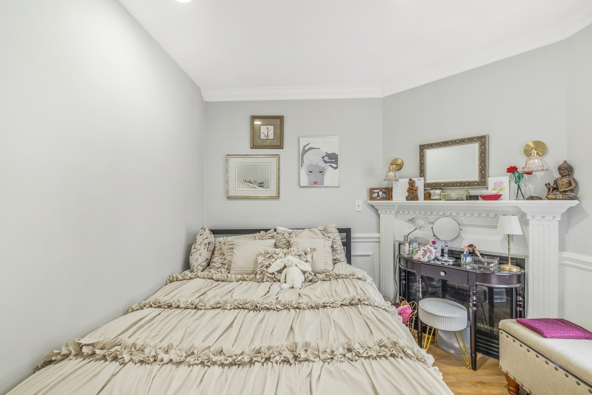 Condominium at 129 M St # 1, Boston MA 02127, Boston, photo 9 of 11