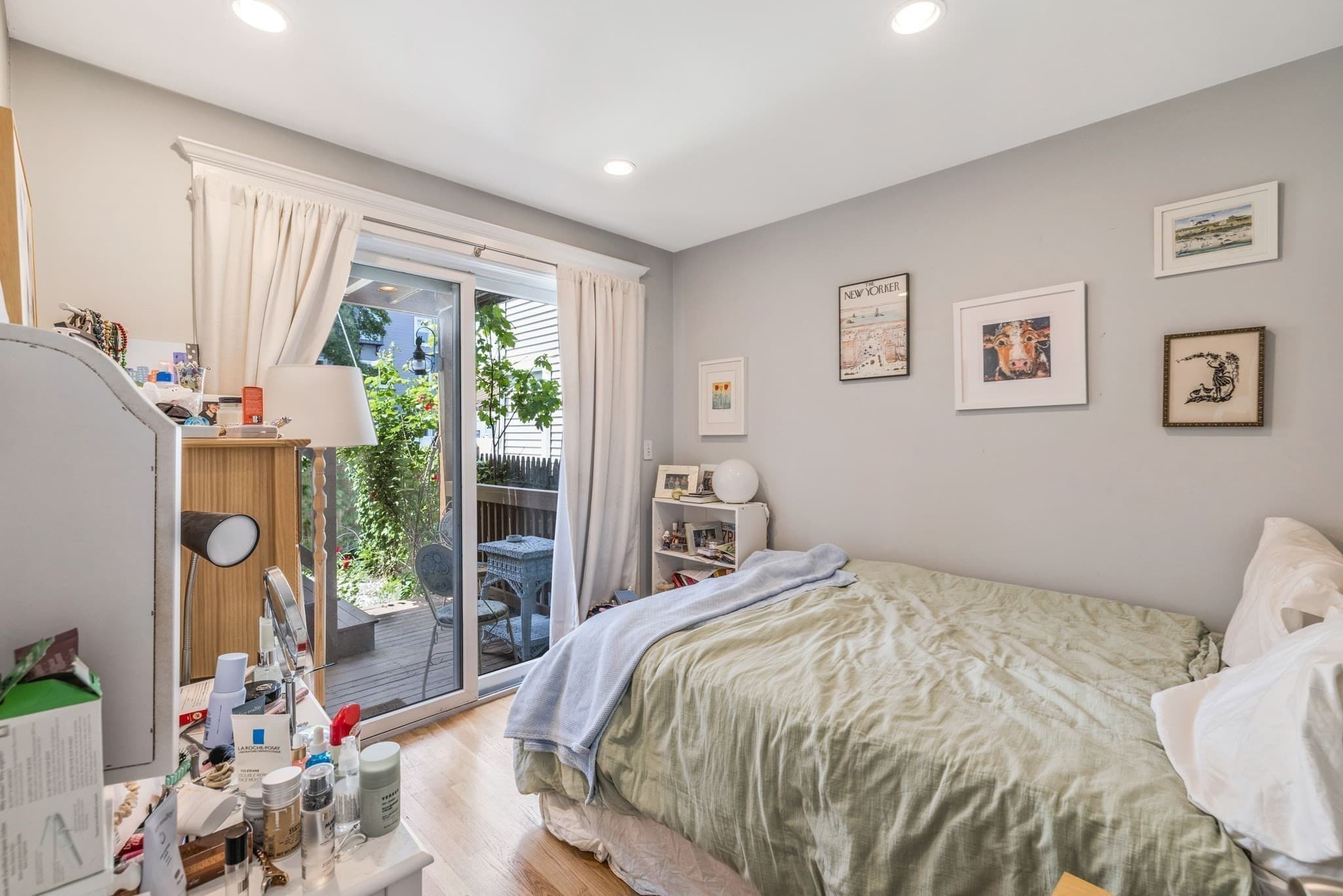 Condominium at 129 M St # 1, Boston MA 02127, Boston, photo 4 of 11