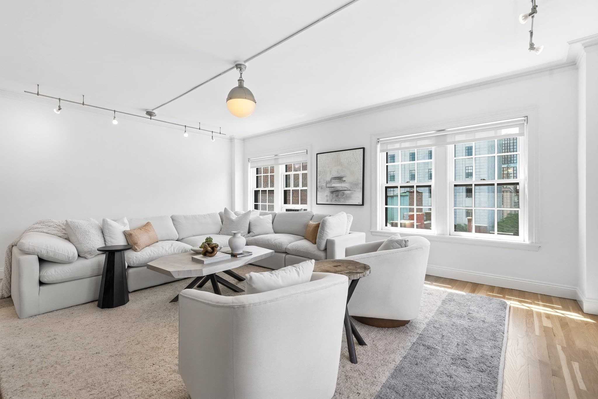 Condominium at 90 Commonwealth Ave # 22, Boston MA 02116, photo 3 of 22