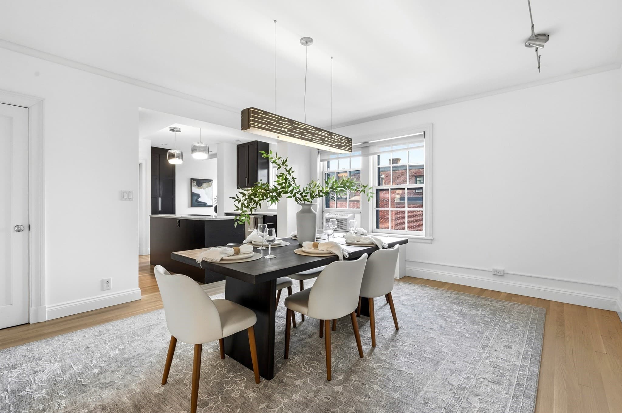 Condominium at 90 Commonwealth Ave # 22, Boston MA 02116, photo 5 of 22
