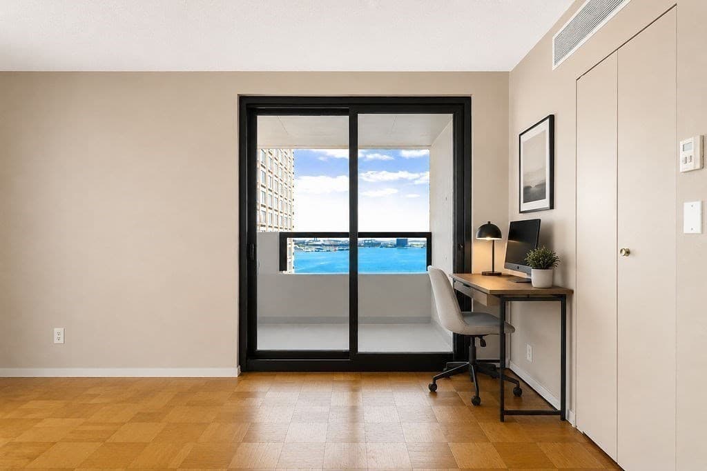 Condominium at 65 E India Row # 15C, Boston MA 02110, photo 4 of 29