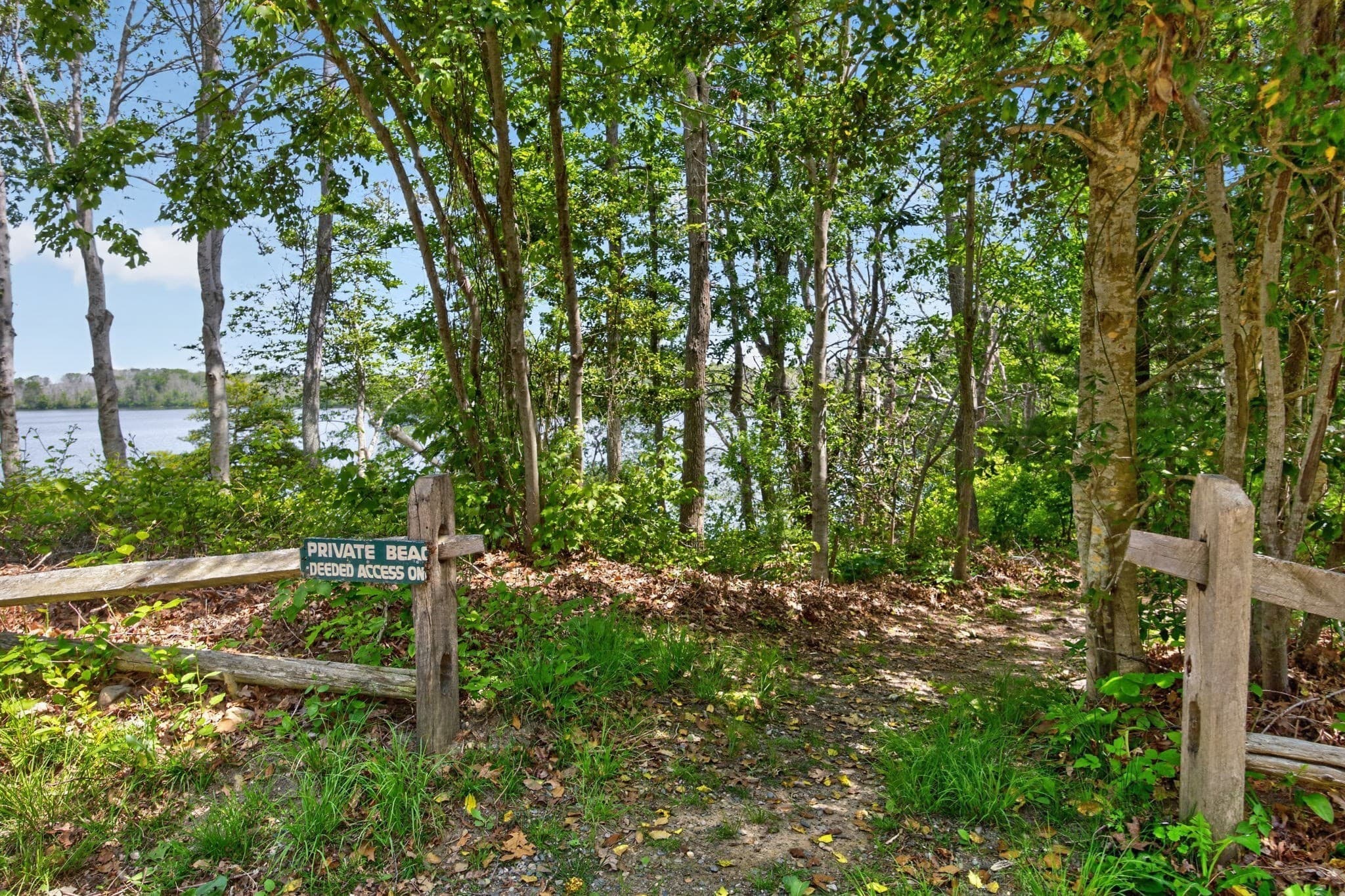 Residential at 20 Hirsch, Sandwich MA 02644, photo 4 of 25