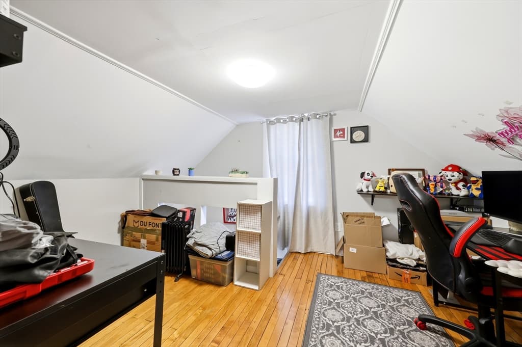 Single Family Residence at 30 Mazarin St, Springfield MA 01151, Springfield, photo 18 of 19