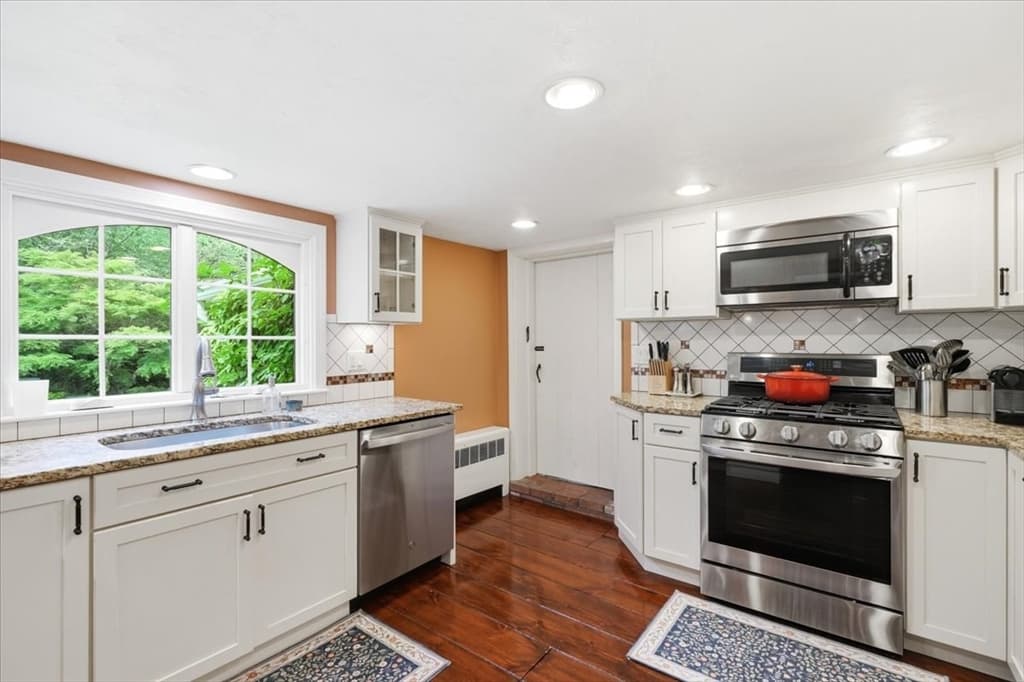 354 High St, Pembroke MA 02359 photo 17