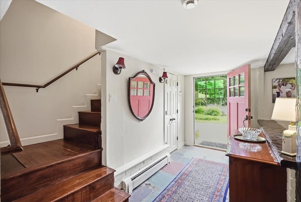 354 High St, Pembroke MA 02359 photo 3