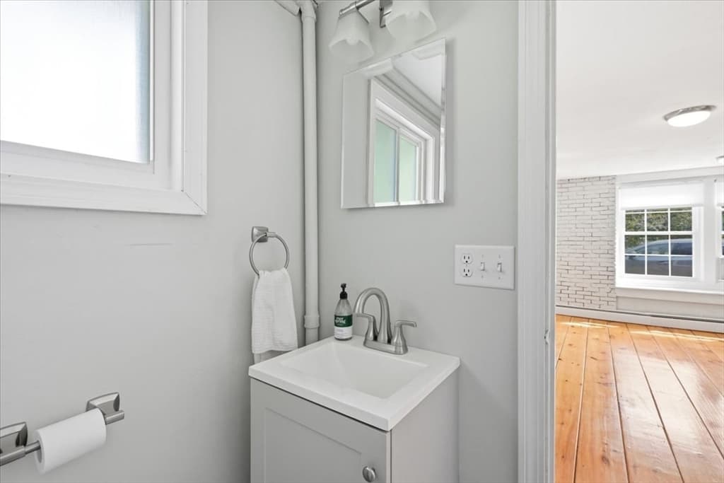 354 High St, Pembroke MA 02359 photo 34