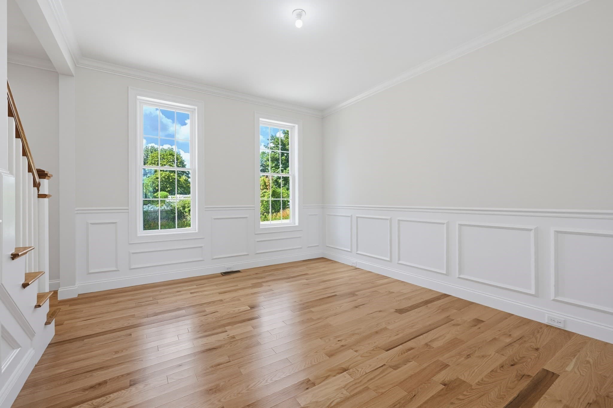 Single Family Residence at 7 Lamire Way, Uxbridge MA 01569, photo 5 of 40