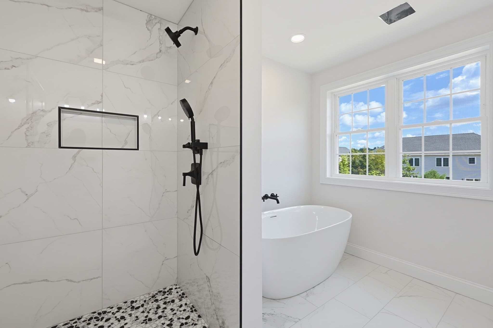 Single Family Residence at 7 Lamire Way, Uxbridge MA 01569, photo 34 of 40