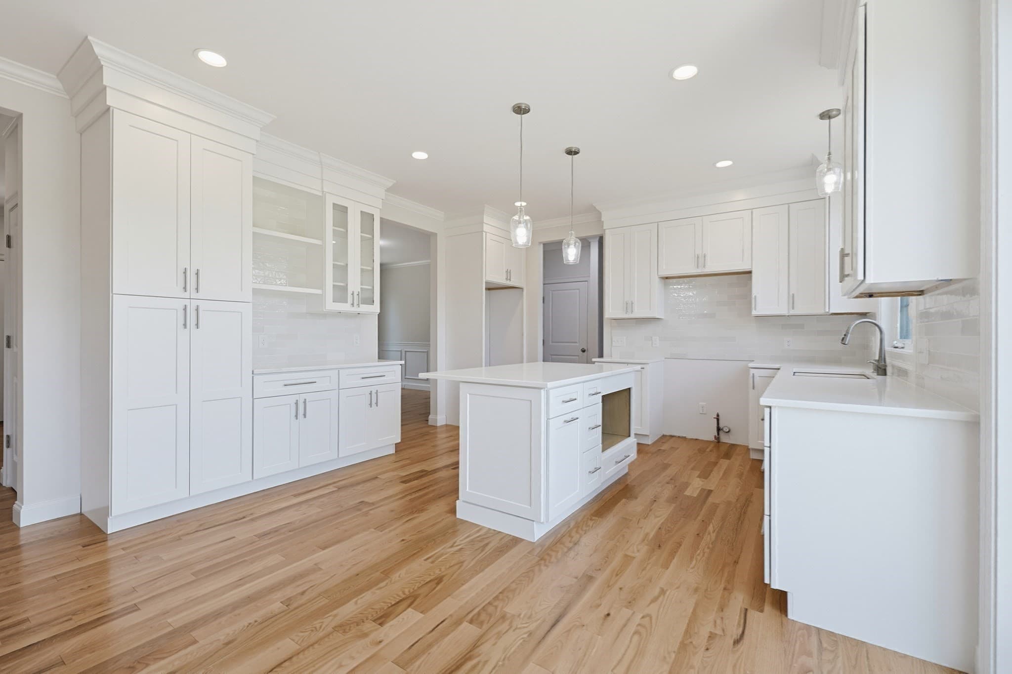 Single Family Residence at 7 Lamire Way, Uxbridge MA 01569, photo 18 of 40