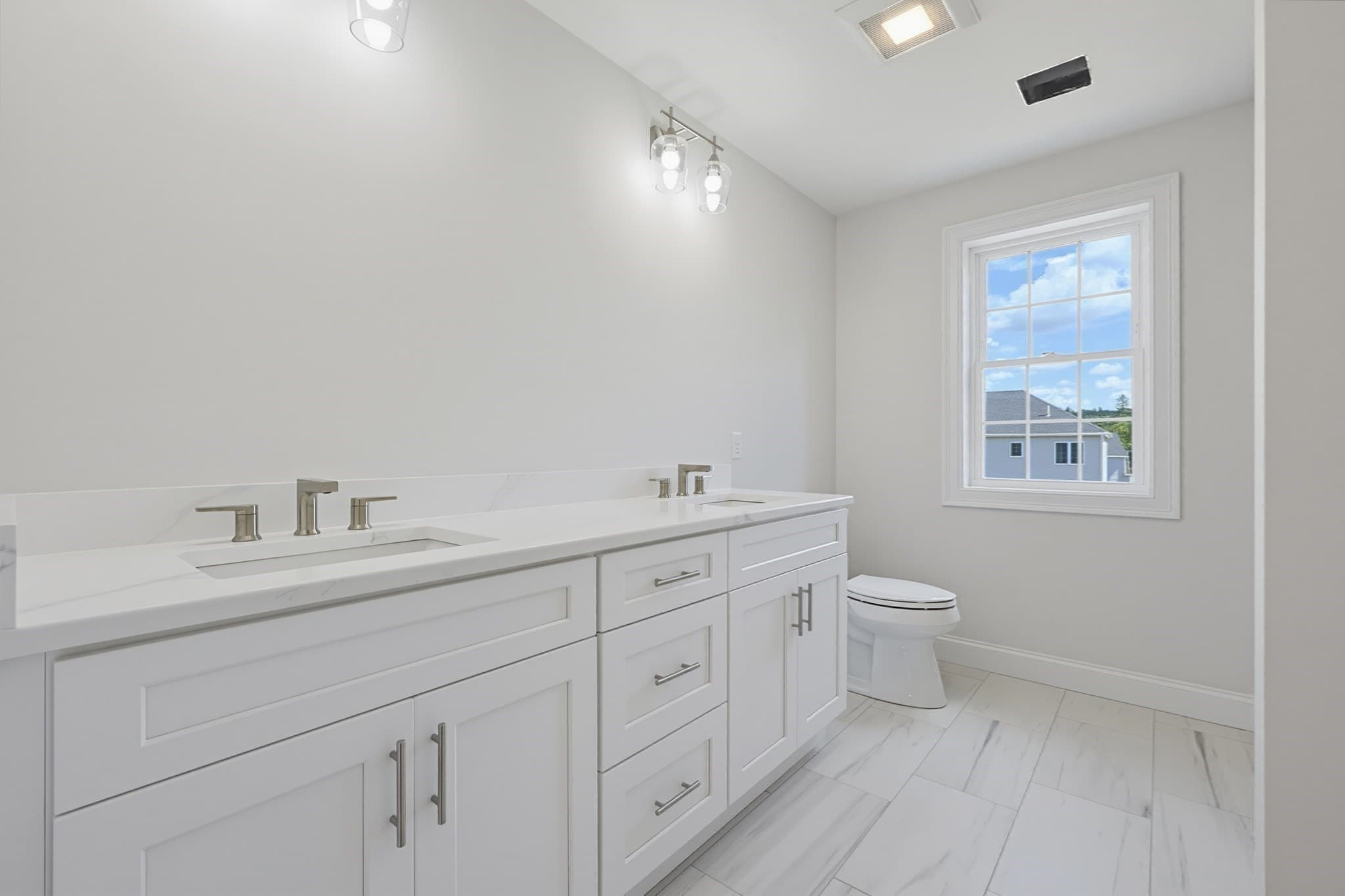 Single Family Residence at 7 Lamire Way, Uxbridge MA 01569, photo 21 of 40