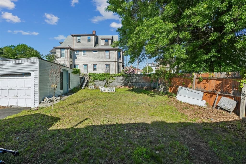 638 Boston St, Lynn MA 01905 photo 23