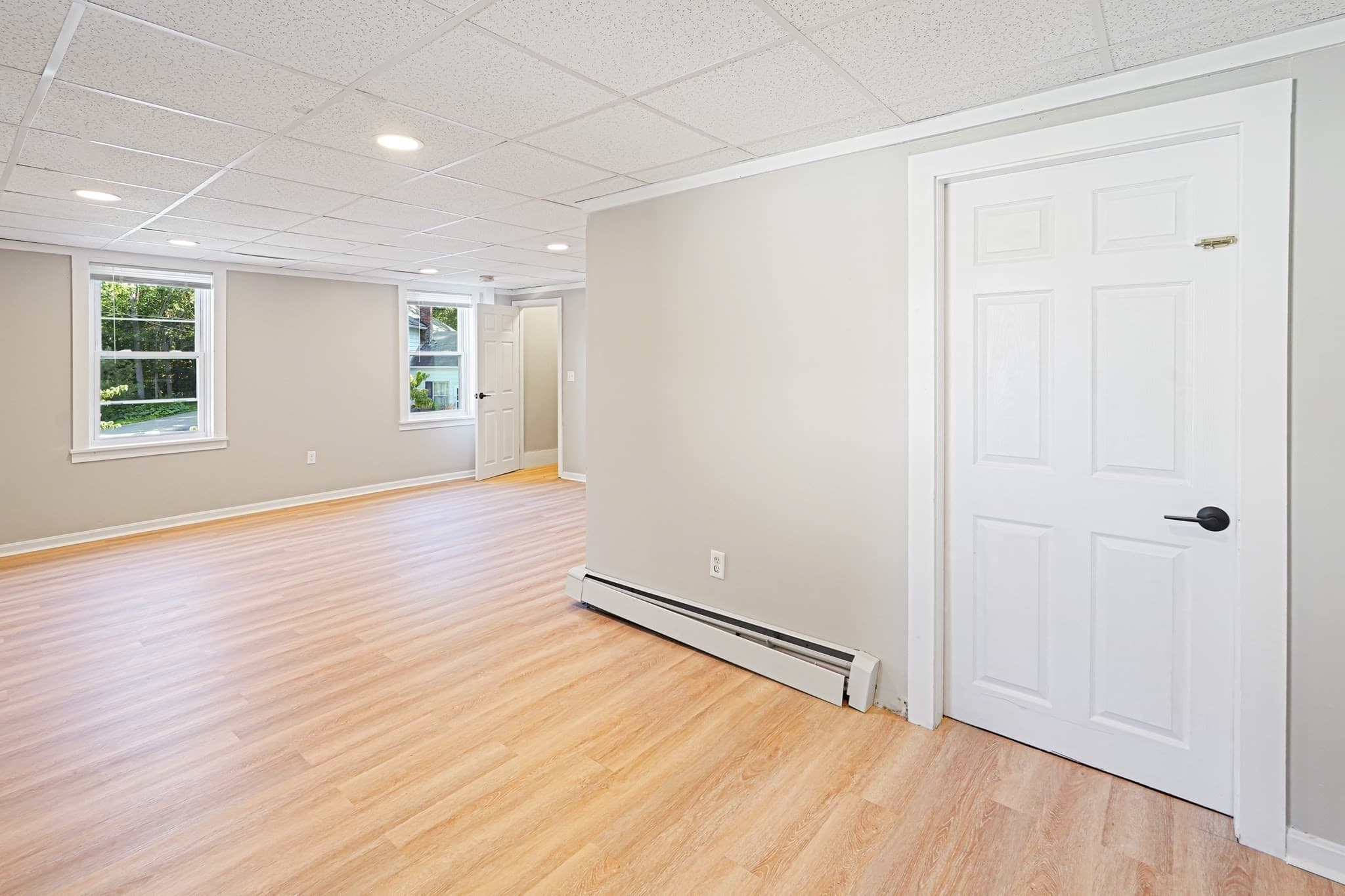Multi Family at 621 Main St, Sturbridge MA 01566, photo 6 of 21