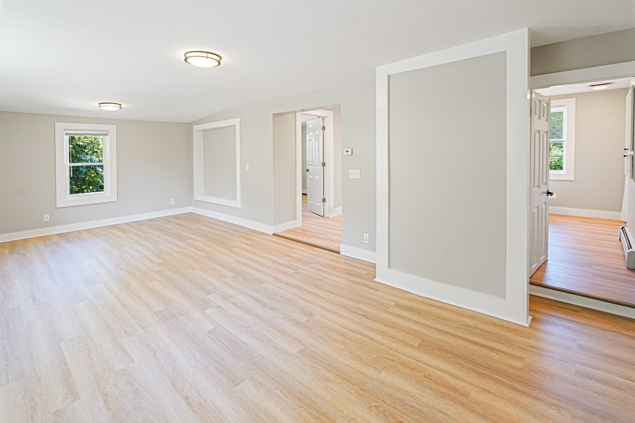 Multi Family at 621 Main St, Sturbridge MA 01566, photo 7 of 21