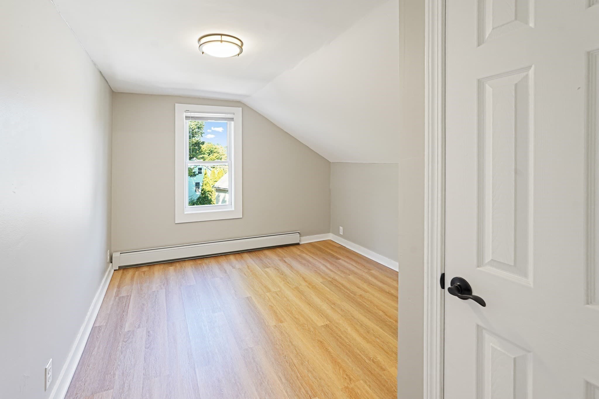 Multi Family at 621 Main St, Sturbridge MA 01566, photo 15 of 21