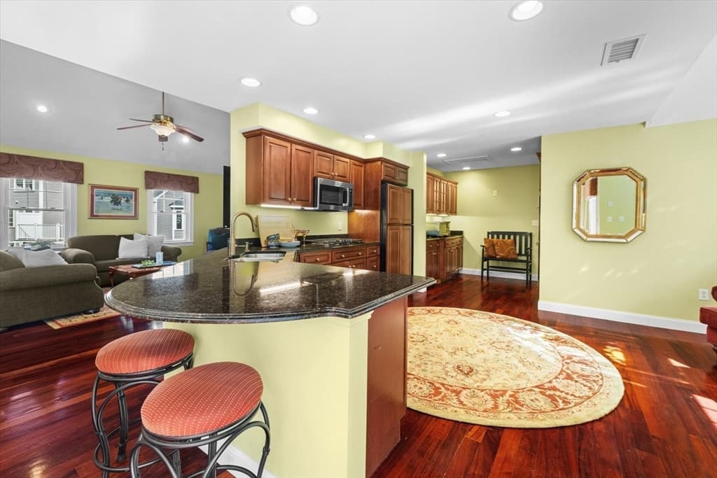 Condominium at 80 Humphreys Lane # 80, Duxbury MA 02332, Duxbury, photo 13 of 42