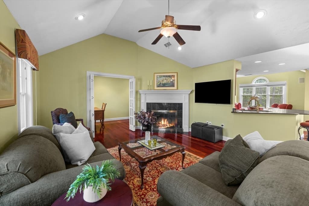 Condominium at 80 Humphreys Lane # 80, Duxbury MA 02332, Duxbury, photo 7 of 42