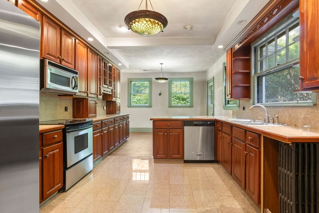 721 Franklin Street, Melrose MA 02176 photo 23