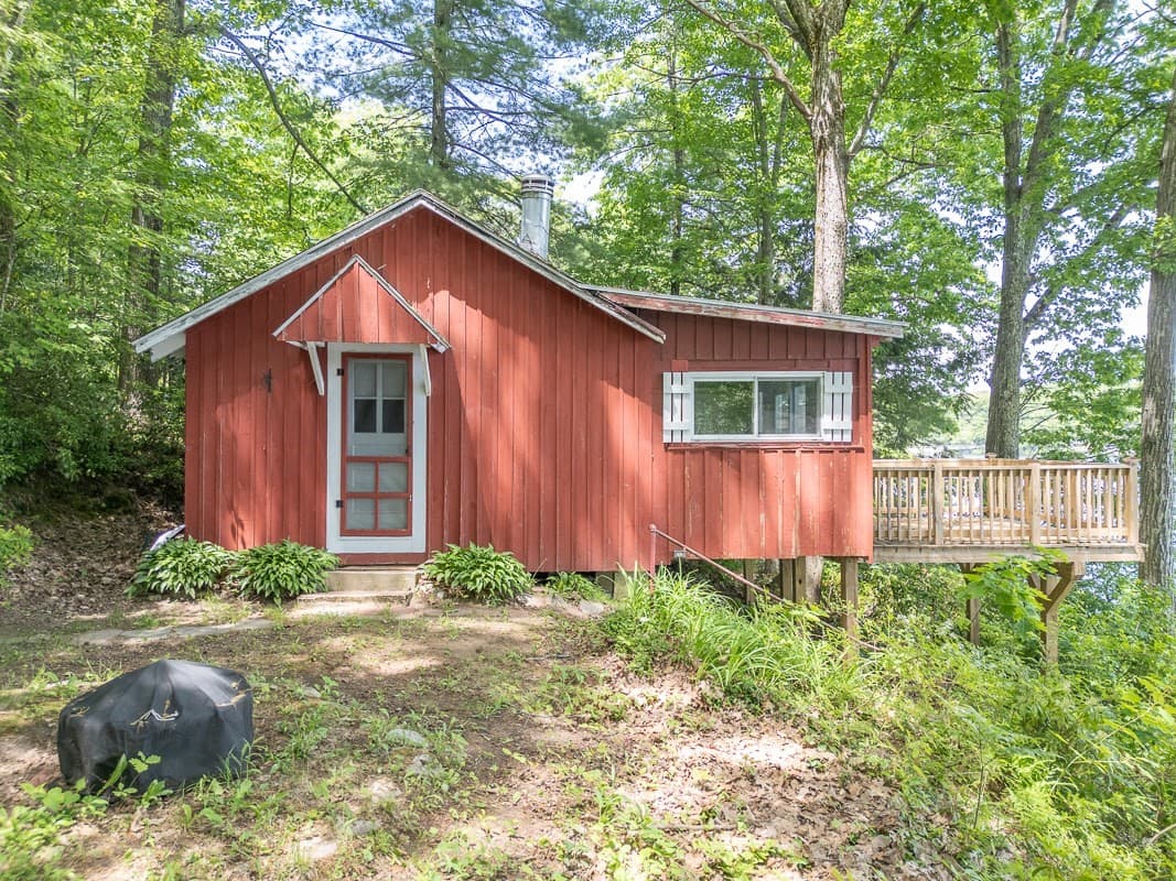 Single Family Residence at 33 Watatic Pond Rd, Ashburnham MA 01430, photo 13 of 21