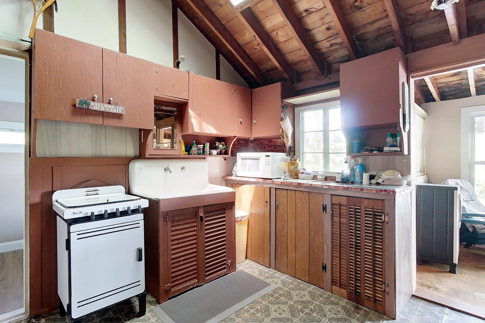 Single Family Residence at 33 Watatic Pond Rd, Ashburnham MA 01430, photo 3 of 21
