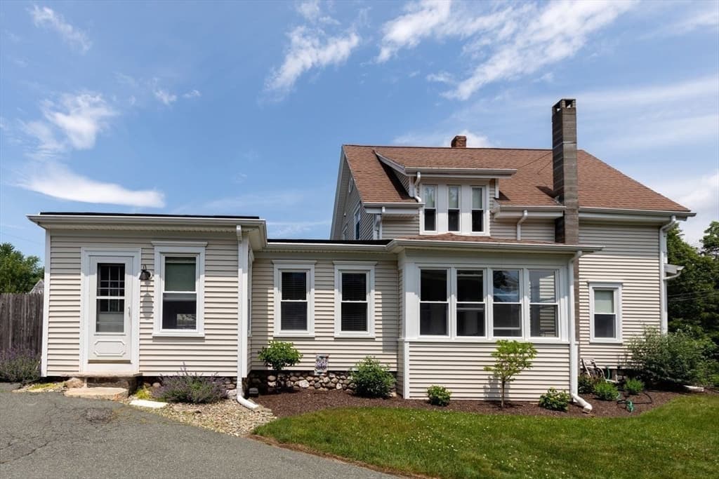 Single Family Residence at 1012 Washington St, Whitman MA 02382, photo 3 of 38