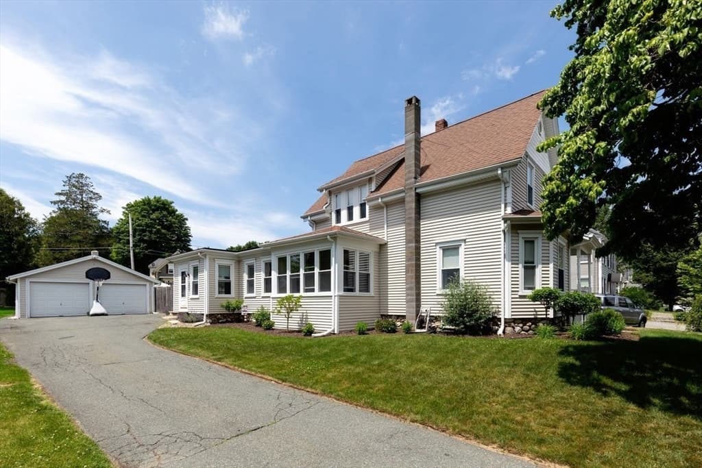 Single Family Residence at 1012 Washington St, Whitman MA 02382, photo 4 of 38