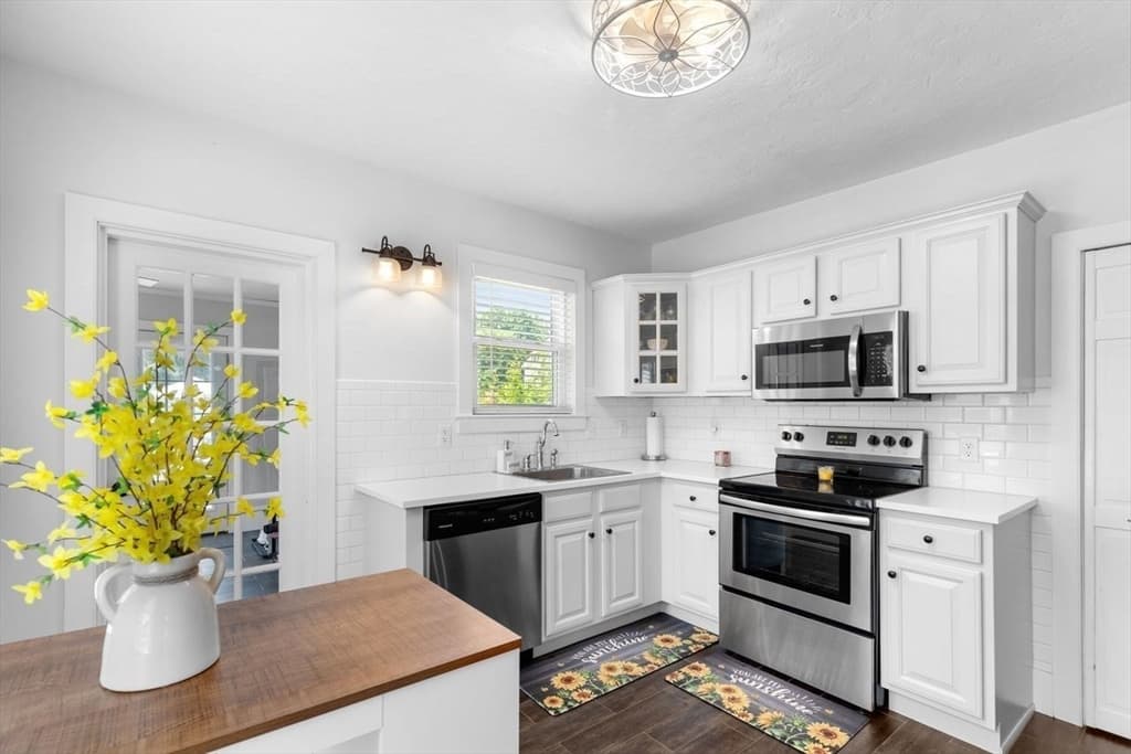 Single Family Residence at 1012 Washington St, Whitman MA 02382, photo 8 of 38