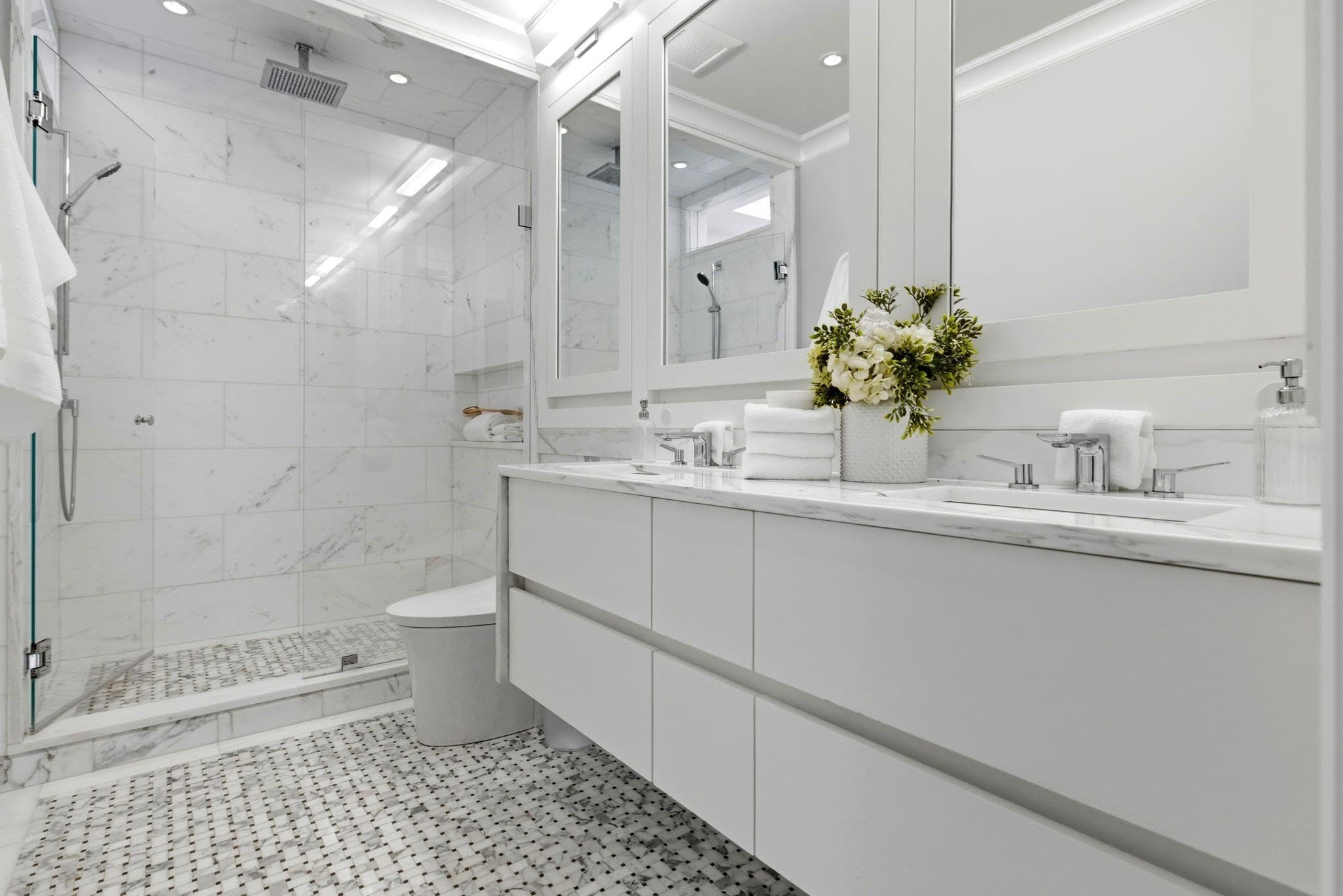 Single Family Residence at 321 Beacon Street, Boston MA 02116, photo 13 of 22