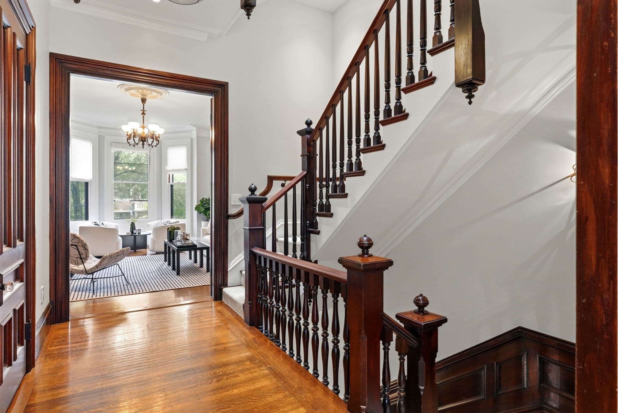 Single Family Residence at 321 Beacon Street, Boston MA 02116, photo 5 of 22