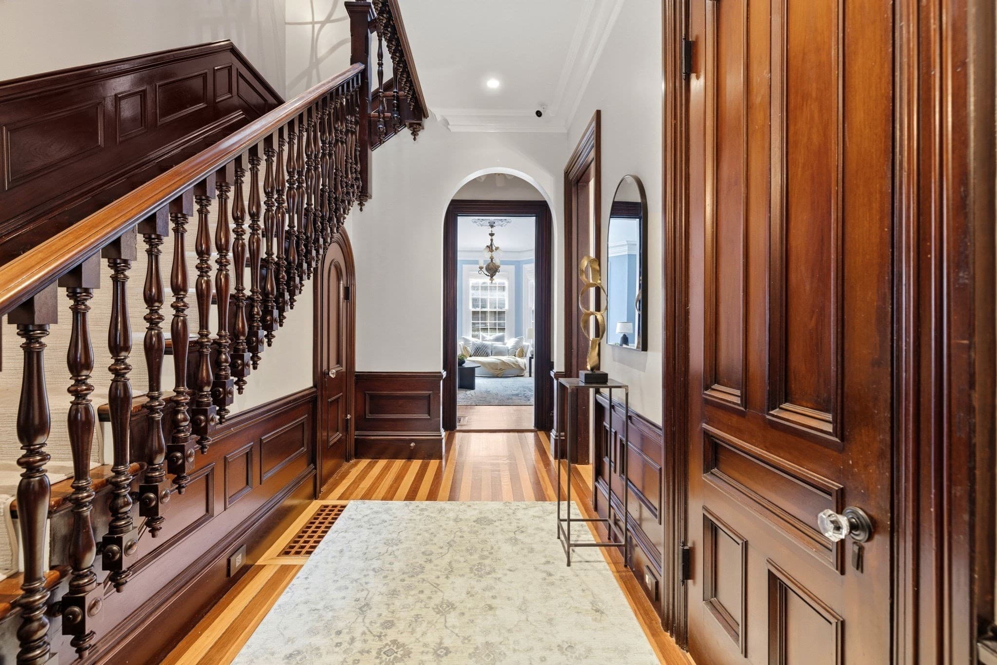 Single Family Residence at 321 Beacon Street, Boston MA 02116, photo 20 of 22