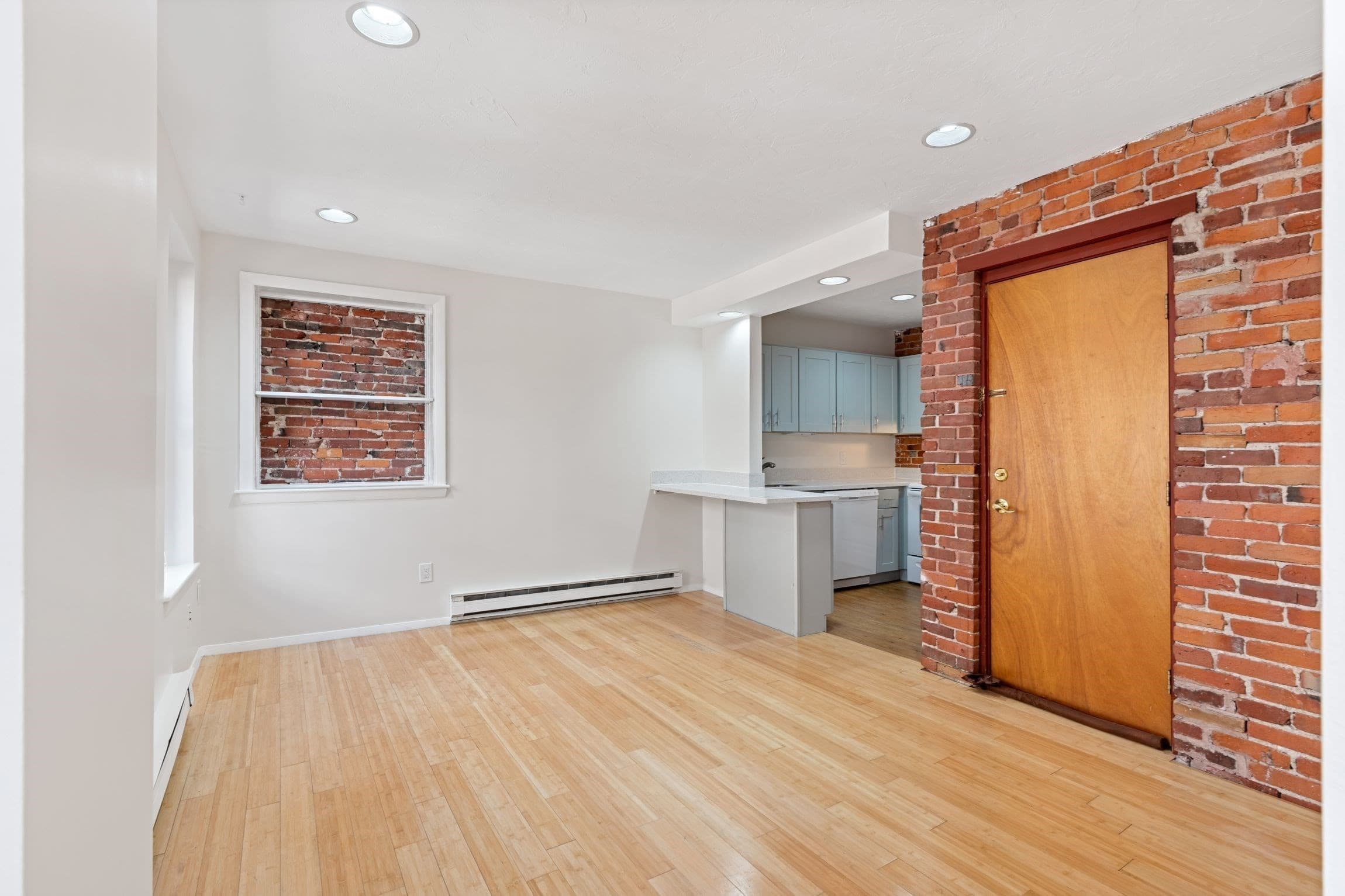 Condominium at 38A Charter Street # 7, Boston MA 02113, photo 2 of 23