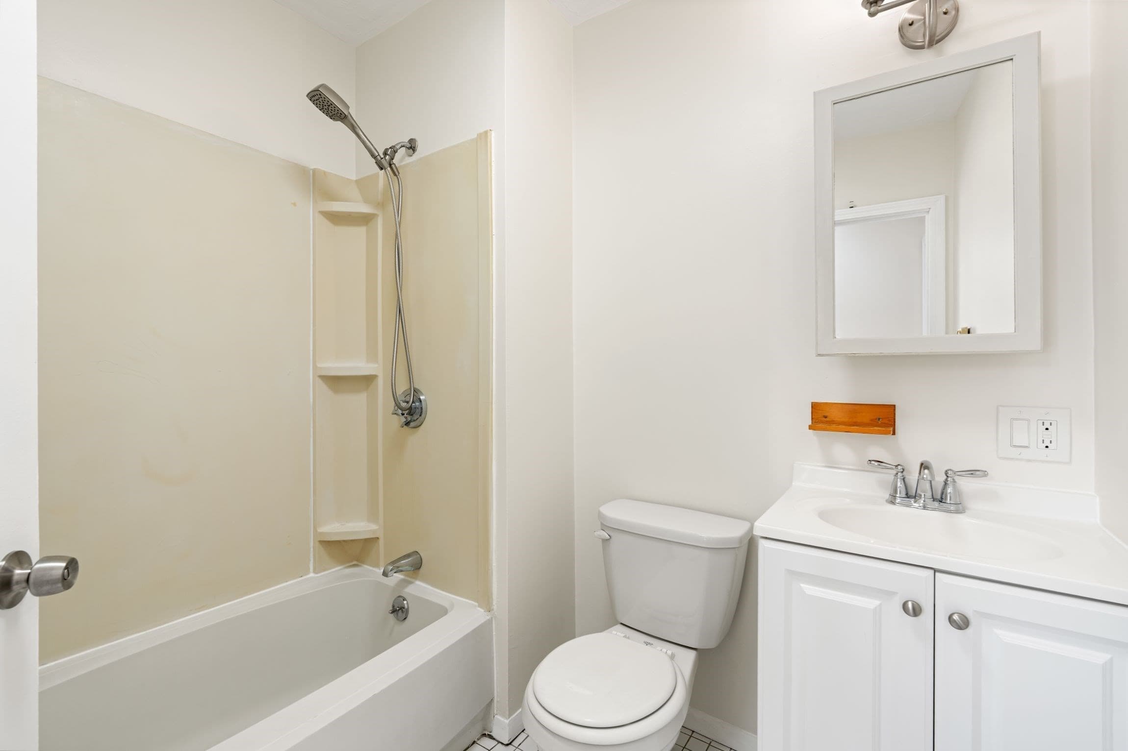 Condominium at 38A Charter Street # 7, Boston MA 02113, photo 17 of 23