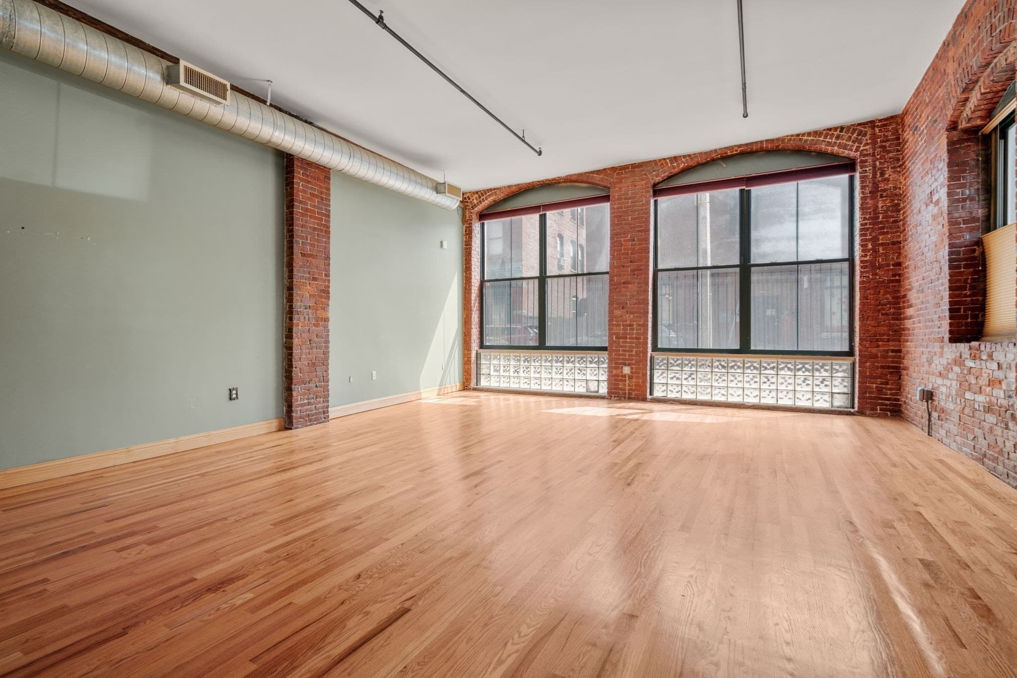 Condominium at 172-178 Green St # 2, Boston MA 02130, photo 6 of 19