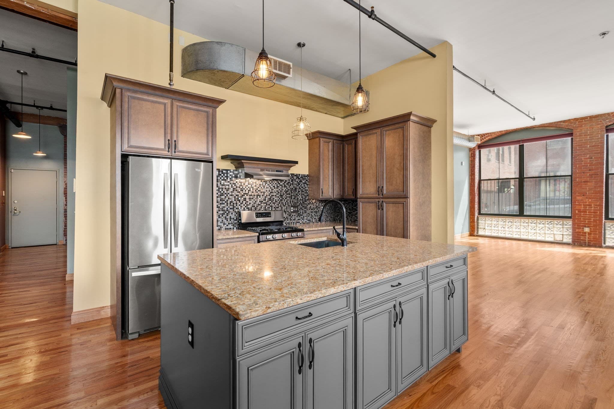Condominium at 172-178 Green St # 2, Boston MA 02130, photo 3 of 19