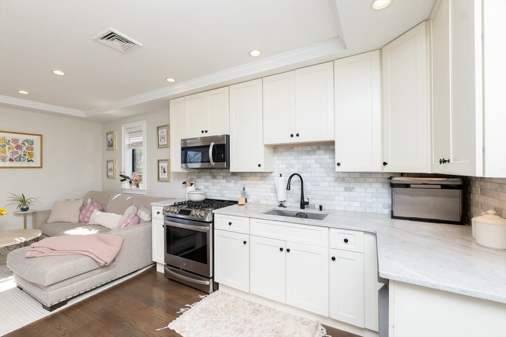 Condominium at 498 Sumner Street PH, Boston MA 02128, photo 4 of 30