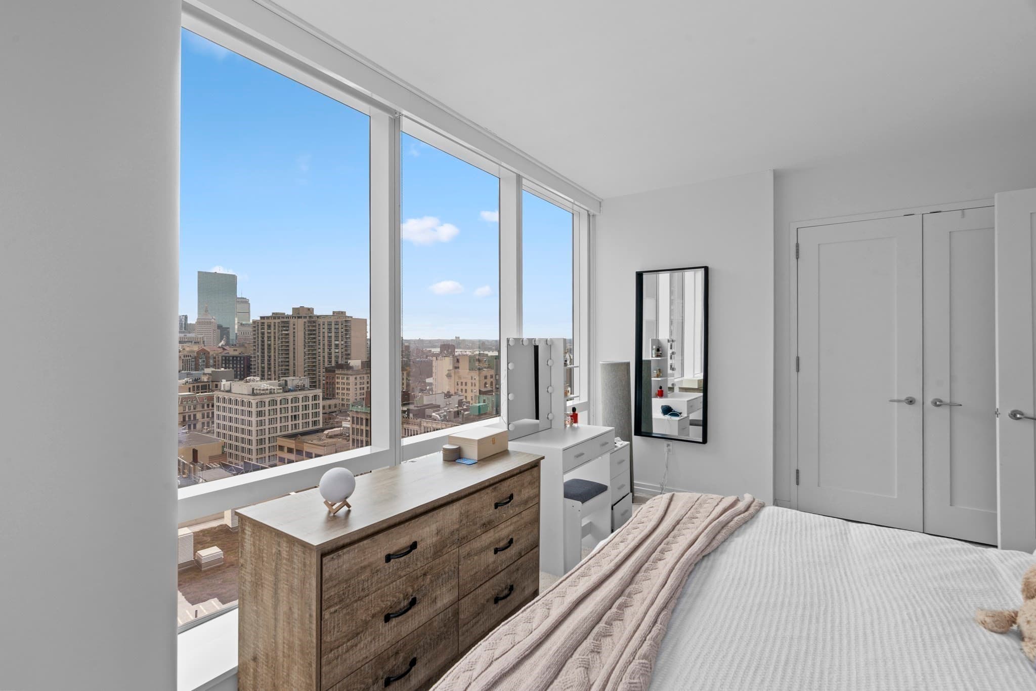 Condominium at 1 Franklin St # 2110, Boston MA 02110, photo 9 of 23