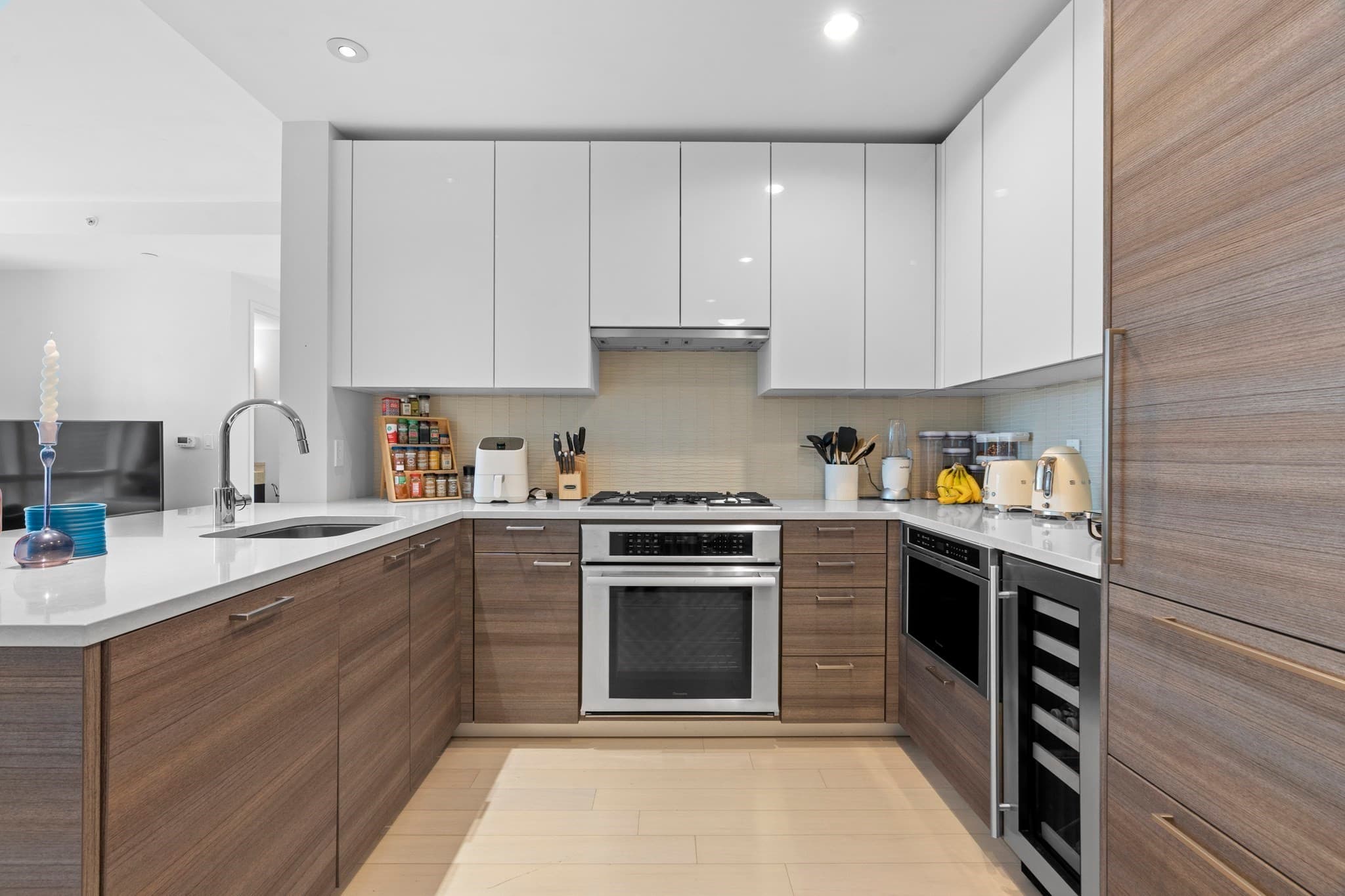 Condominium at 1 Franklin St # 2110, Boston MA 02110, photo 4 of 23