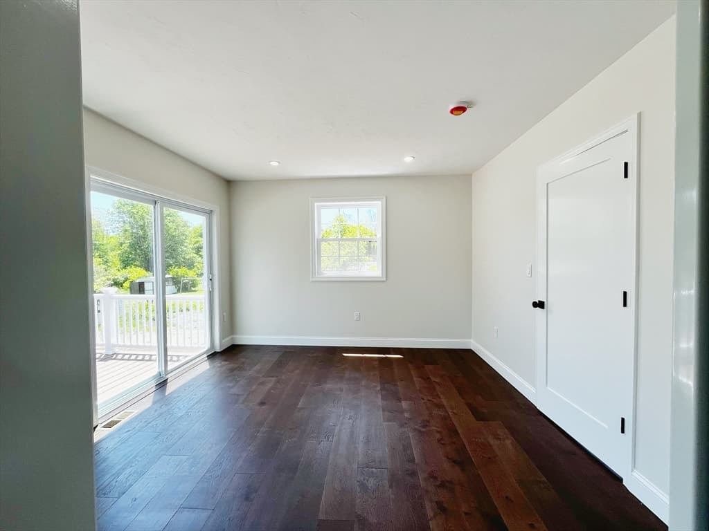 Single Family Residence at 526 Berkley St, Berkley MA 02779, Berkley, photo 23 of 42
