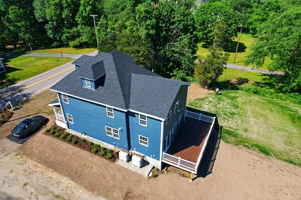 Single Family Residence at 526 Berkley St, Berkley MA 02779, Berkley, photo 5 of 42