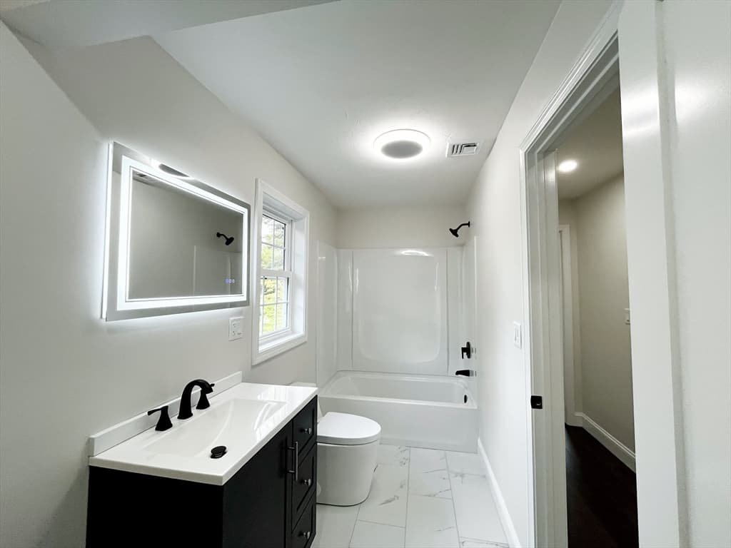 Single Family Residence at 526 Berkley St, Berkley MA 02779, Berkley, photo 34 of 42