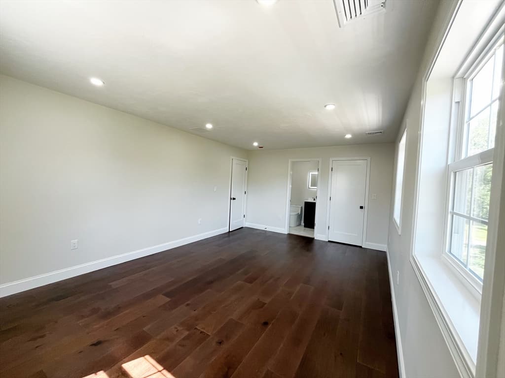 Single Family Residence at 526 Berkley St, Berkley MA 02779, Berkley, photo 38 of 42