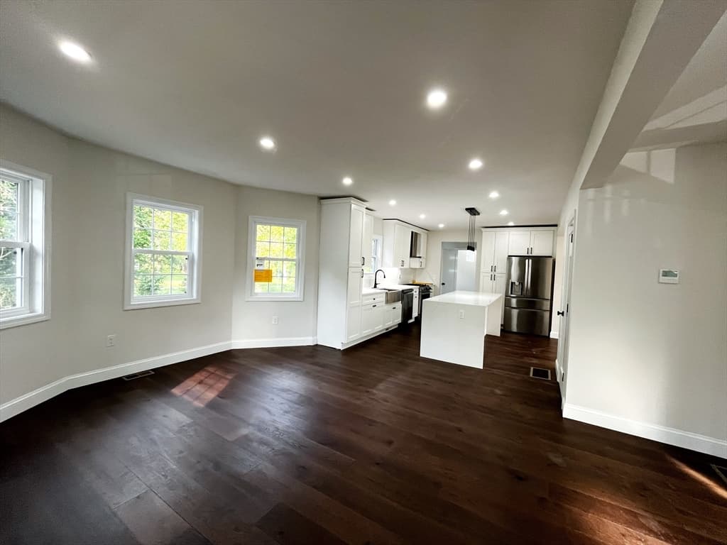Single Family Residence at 526 Berkley St, Berkley MA 02779, Berkley, photo 11 of 42