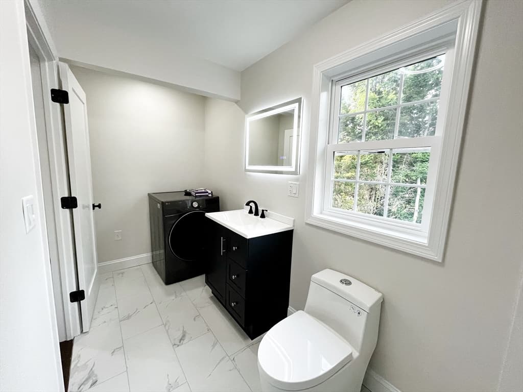 Single Family Residence at 526 Berkley St, Berkley MA 02779, Berkley, photo 35 of 42