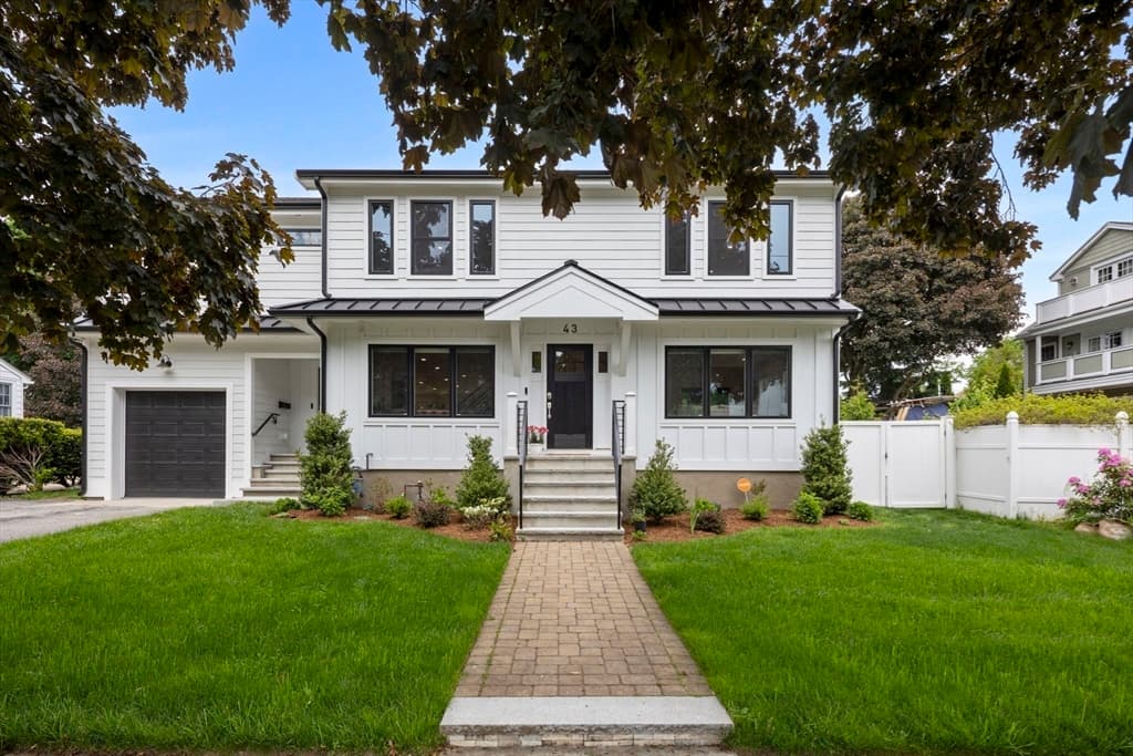 43 Upham St, Newton MA 02465