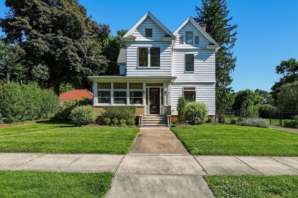 173-177 Madison Ave, Holyoke MA 01040
