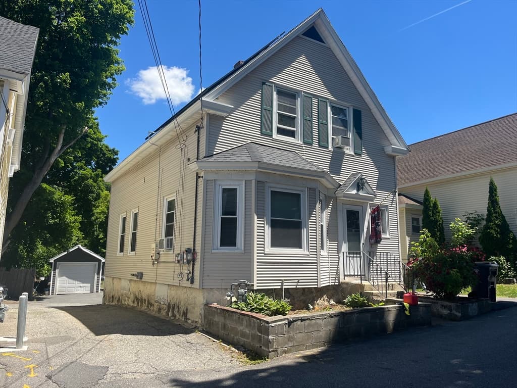 7 Goldsmith Ct, Methuen MA 01844