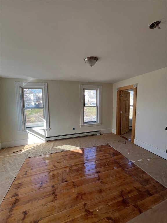 Single Family Residence at 174 Hamilton St, Southbridge MA 01550, photo 4 of 11